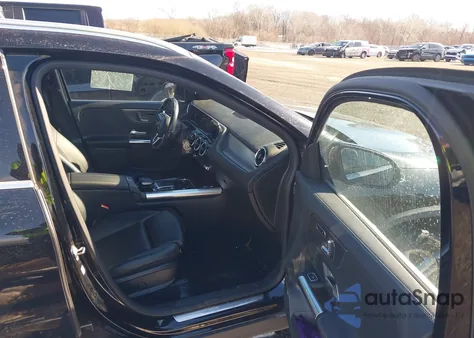 2021 Mercedes-Benz Gla 250 4Matic z USA, uszkodzony, nr VIN W1N4N4HB2MJ156856